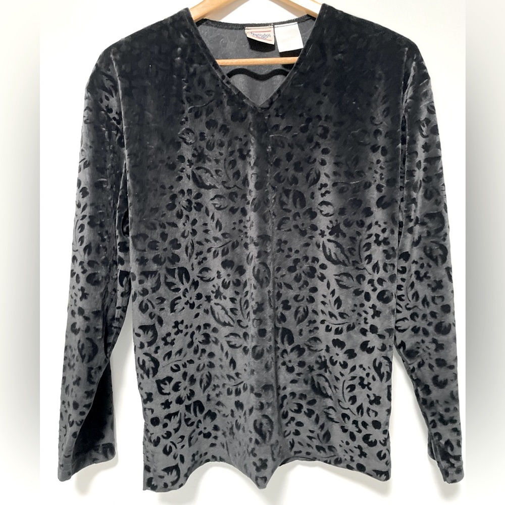 Huntington Ridge | Black Velvet Floral Pattern Long sleeve Top